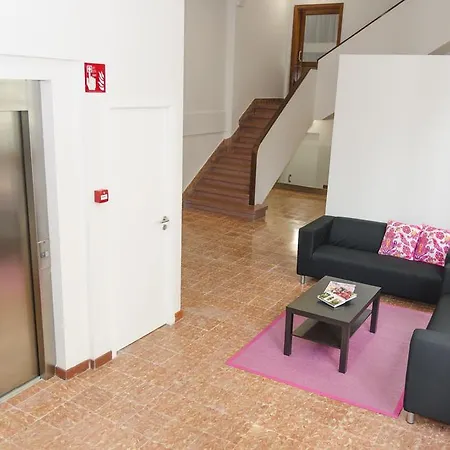 Pensión La Fabrica Urban Palmas 2*