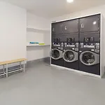 La Fabrica Urban Palmas Gæstehus 2*